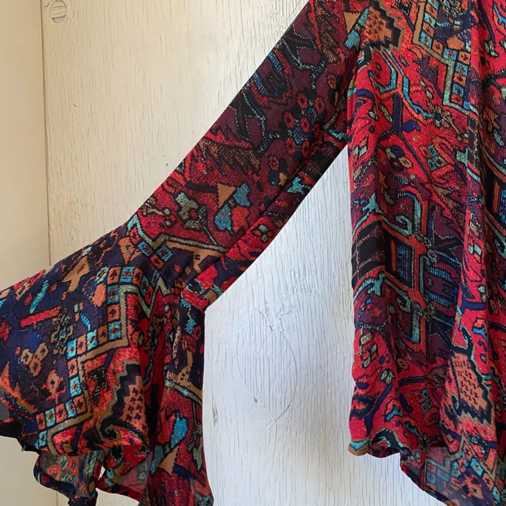 Stone Cold Fox silk top / jacket - Picture 3 of 6